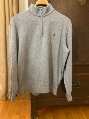 Snygg Ralph Lauren storlek M  - Ralph Lauren storlek M mycket fint skick 