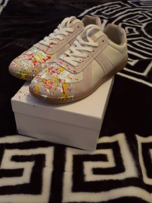 Maison margiela sko - Helt nya aldrig använfs,storlel 43 pris kan diskuteras