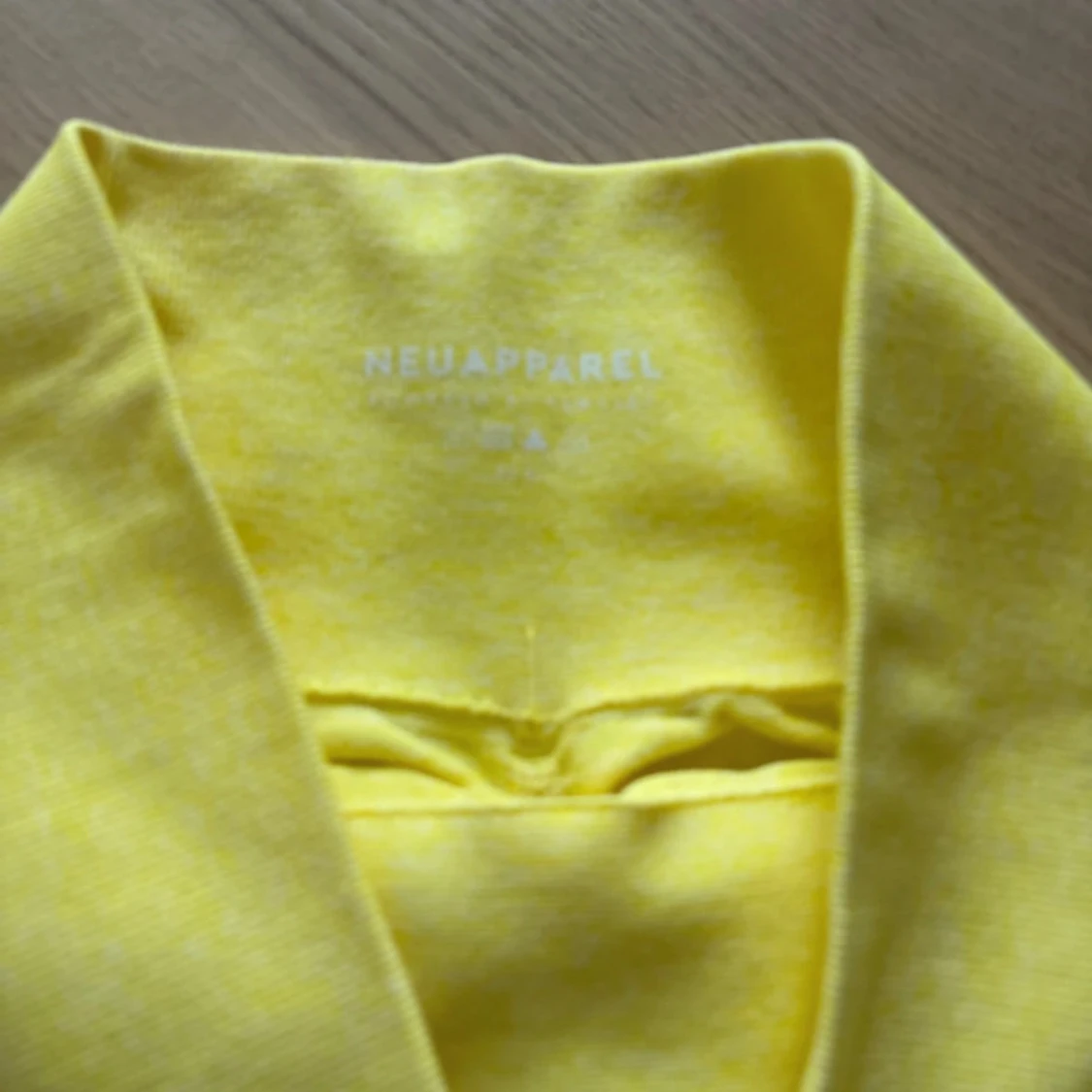 Gula leggings från Neu Apparel - 3