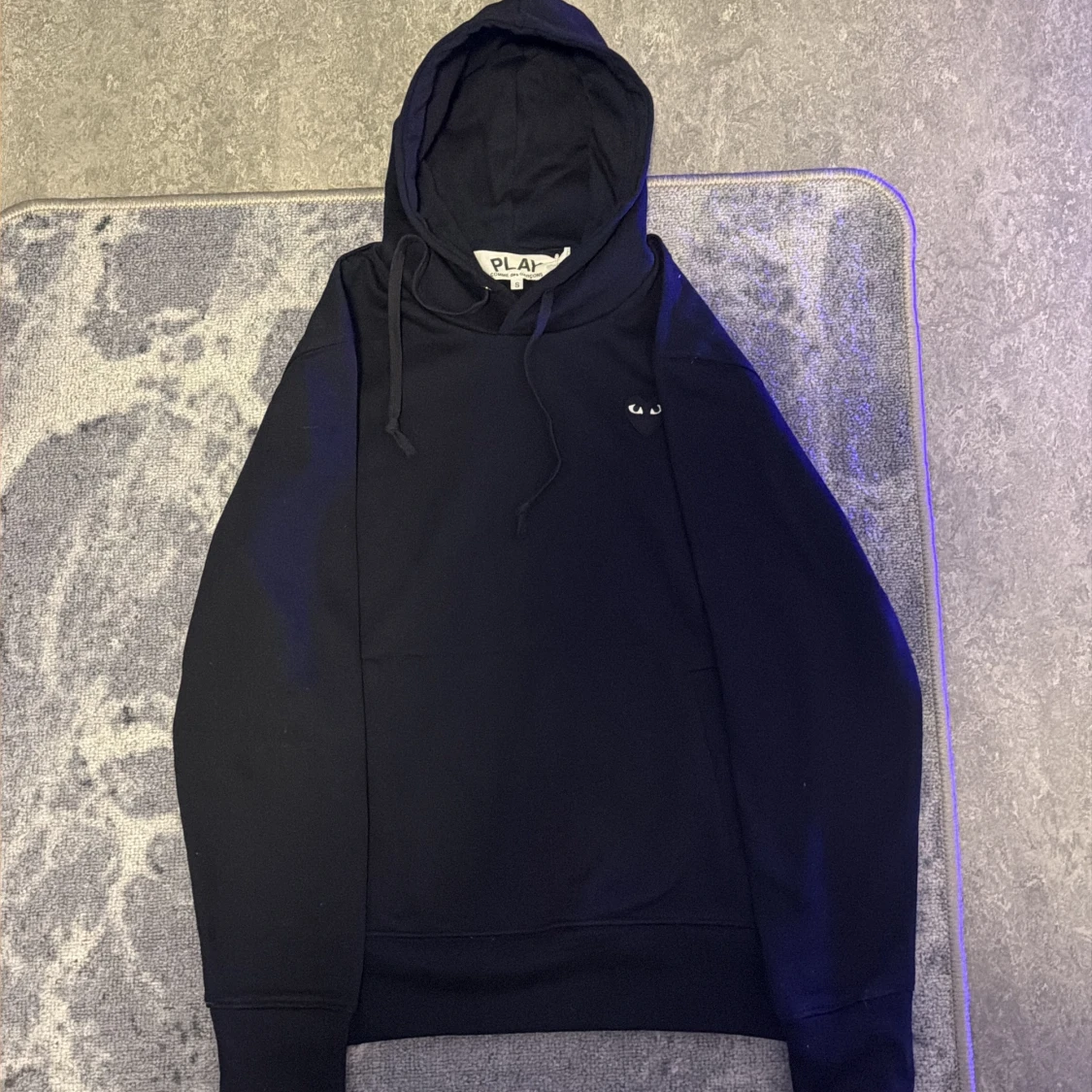 Svart hoodie från Comme des Garçons Play - 2