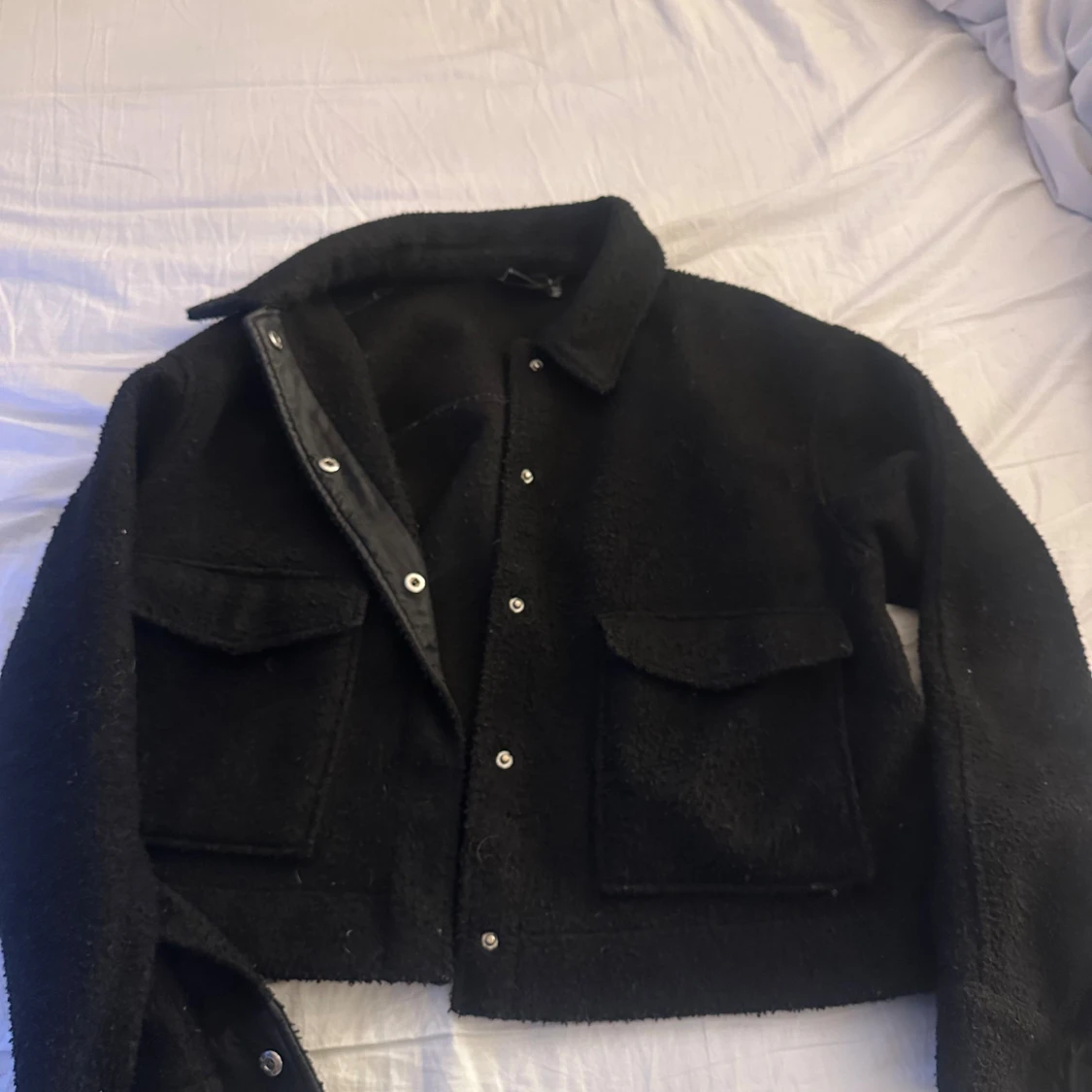 Svart teddyjacka från Vero Moda