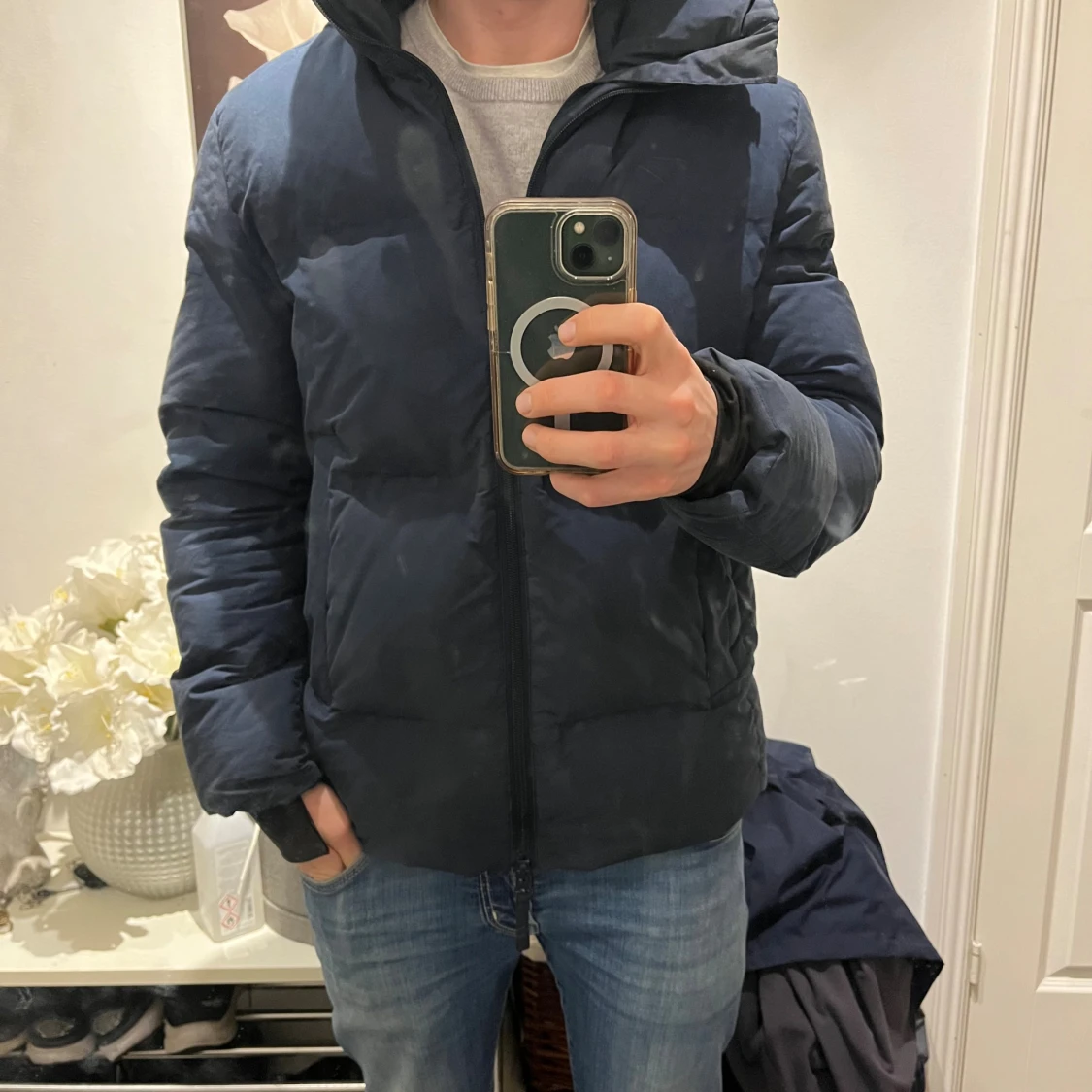 Mörkblå pufferjacka från A Day's March