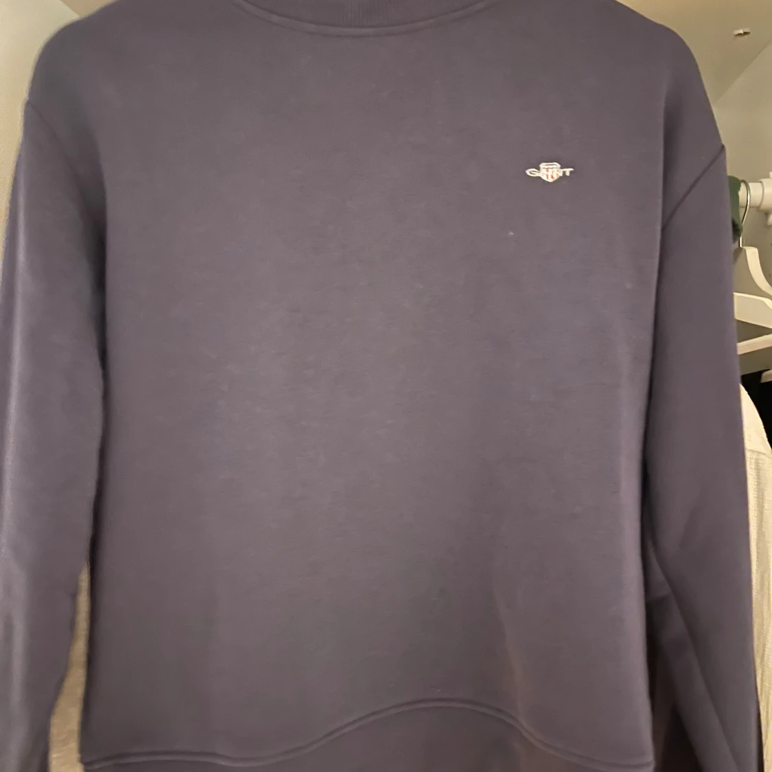 Mörkblå sweatshirt från Gant
