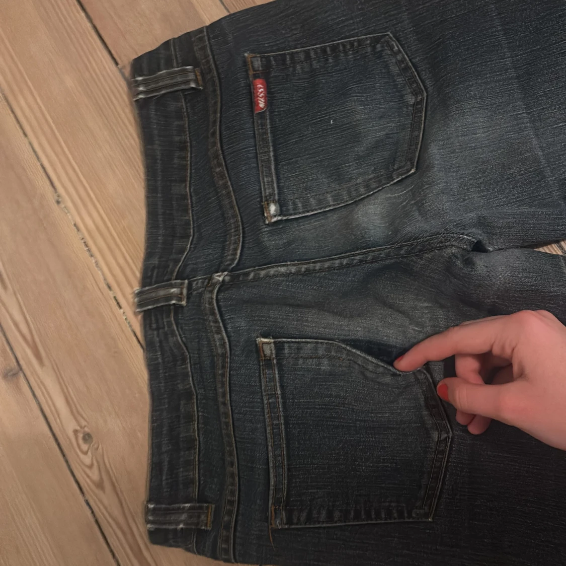 mörkblå bootcut jeans - 3