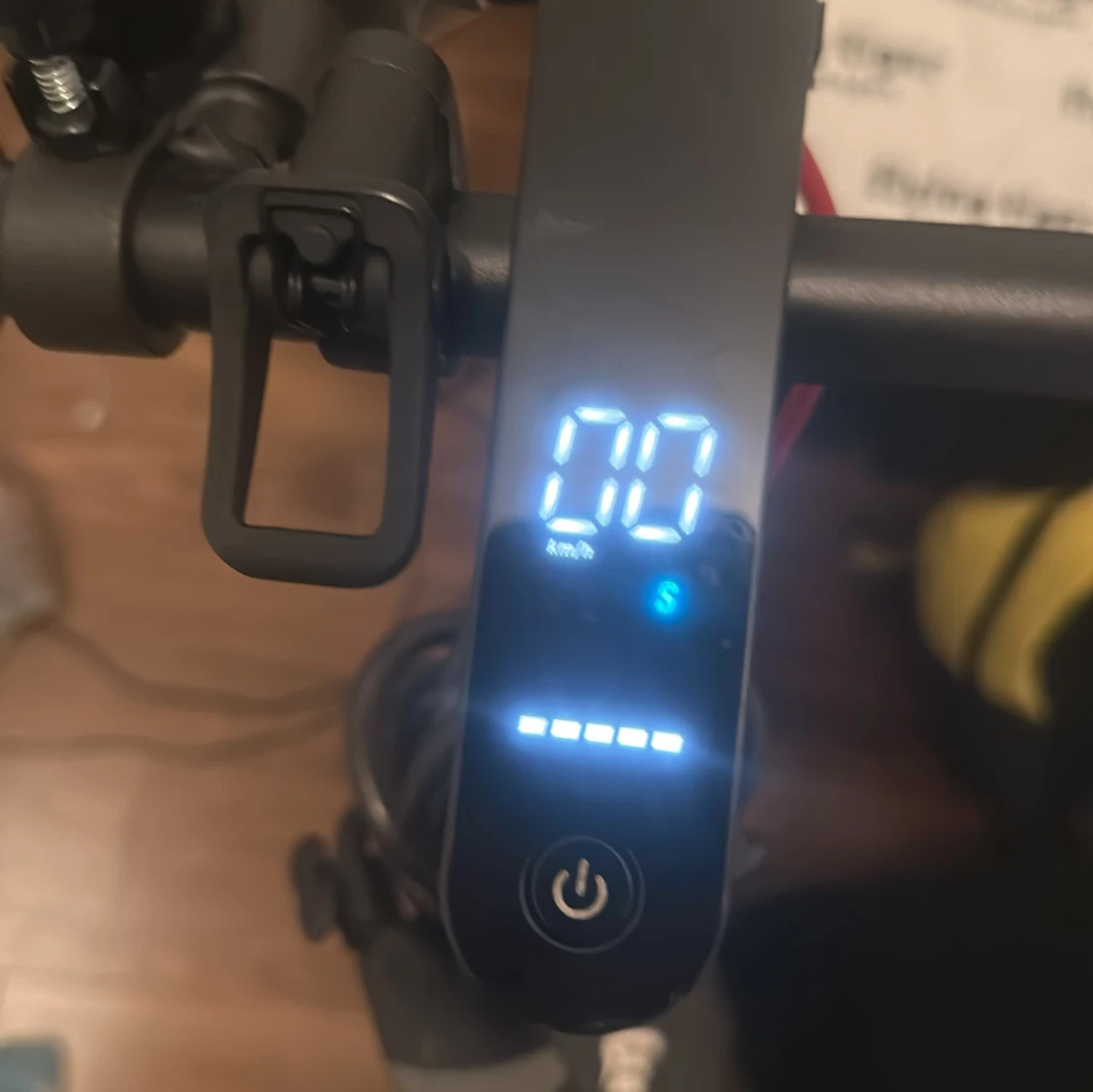 E-Wheels E2S V2 Pro - 2