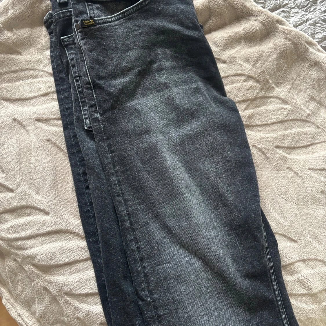 Svarta jeansbyxor från Tiger of Sweden 30/32 - 1