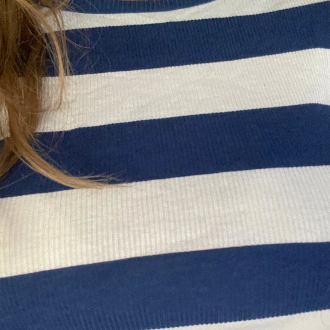 Randig croppad långärmad topp - 2