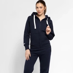 Russemerch hoodie - Säljer min blåa russemerch hoodie i färgen navy. Jag säljer för jag har köpt en ny, den har rosa fläckar på baksidan som inte går bort i tvätten men dem täcks med luvan när man har den nere så de syns endast när luvan är på!❤️kom privat för fler frågor 