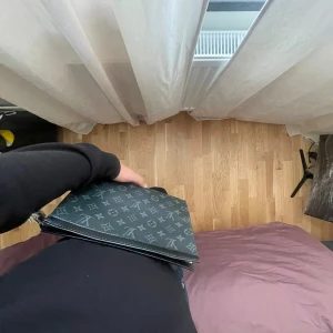 LV bag  - stylish LV bag, kan användas dagligen!