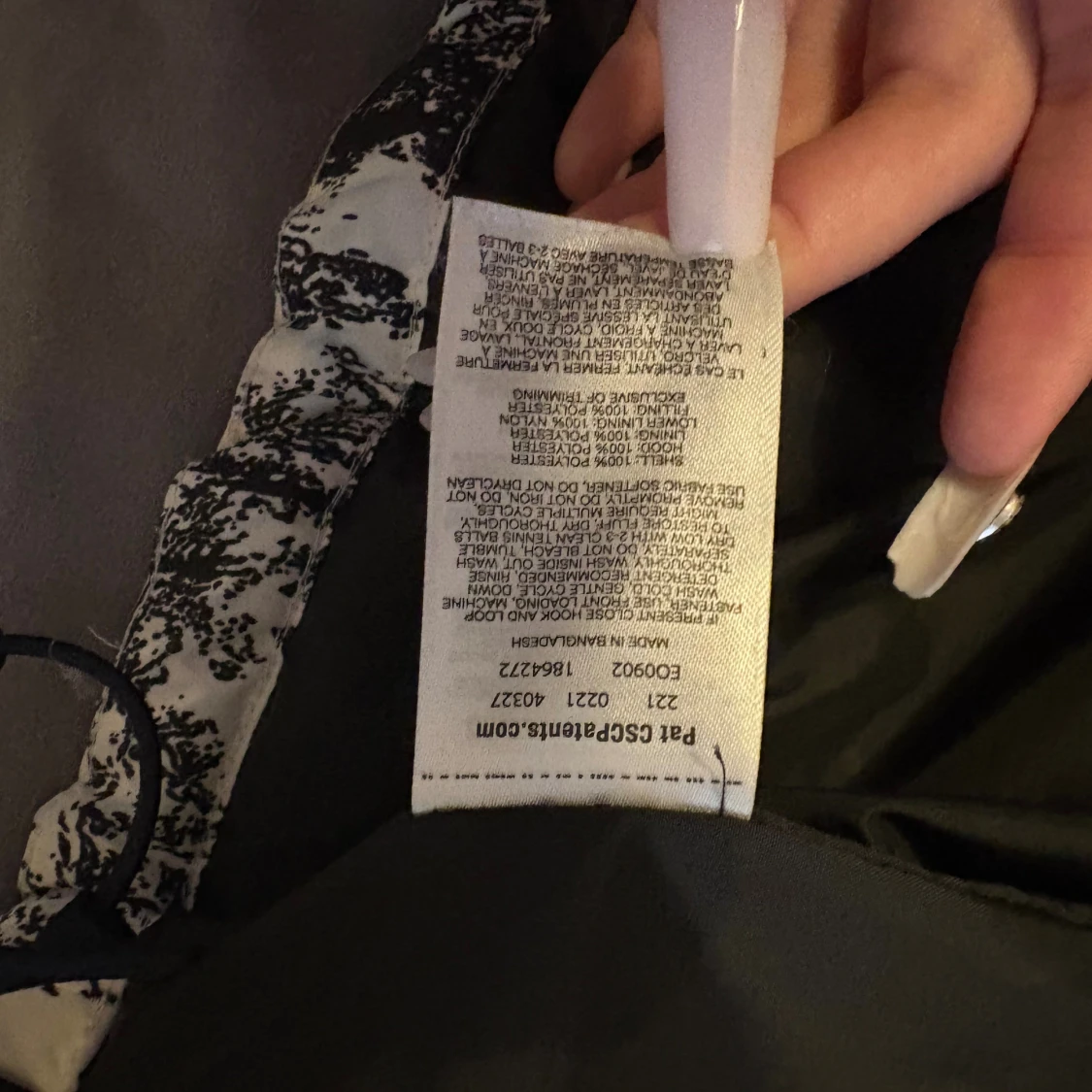 Svartvit pufferjacka från Columbia M - 4