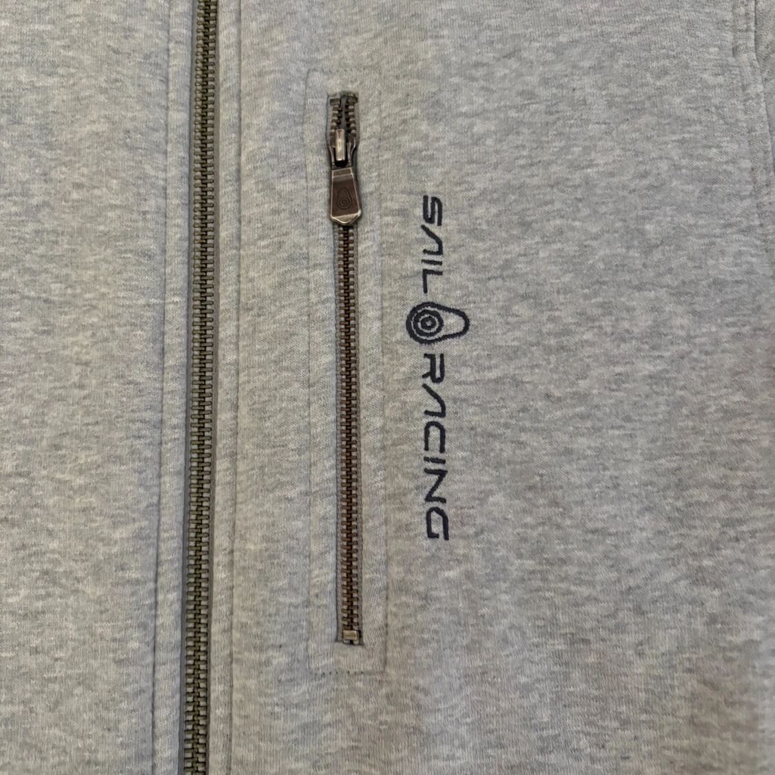 Grå Sail Racing hoodie - 4