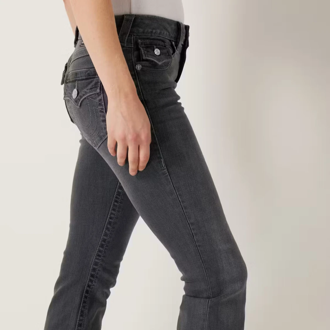 Svarta lågmidjade True religion jeans - 1