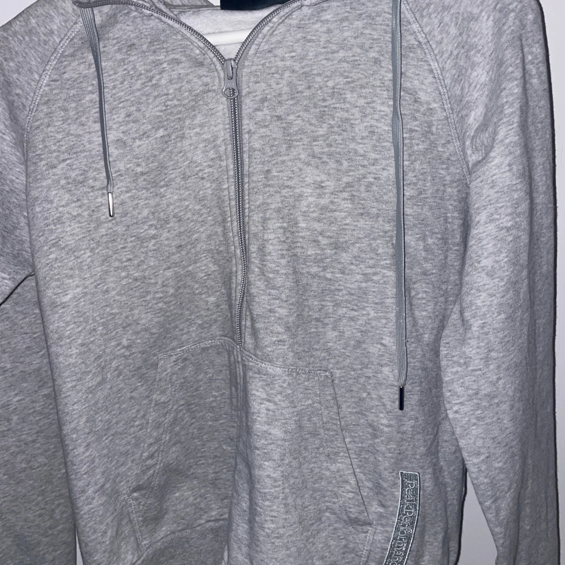 Zip hoodie från peak performance!