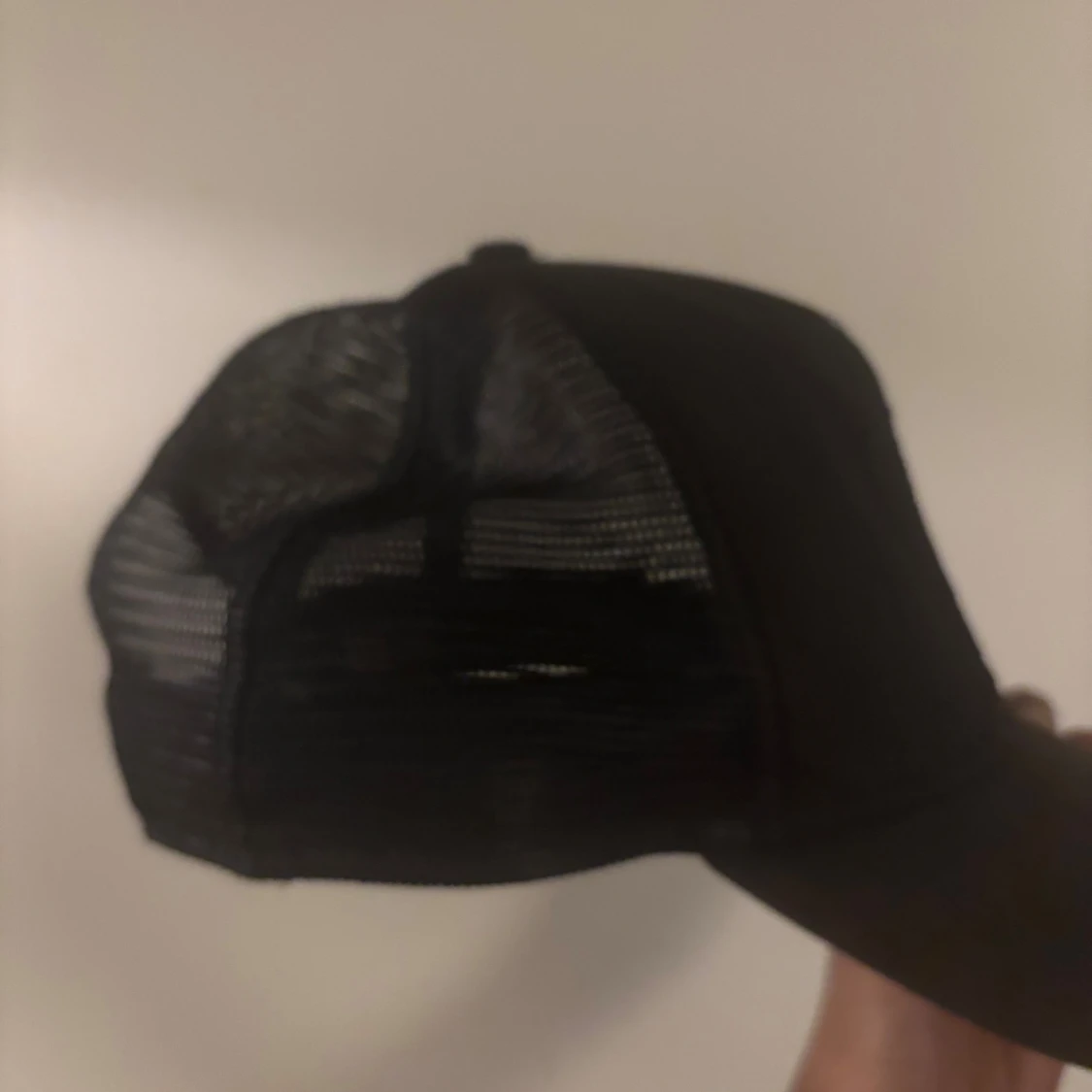 Svart truckerkeps från New Era - 3