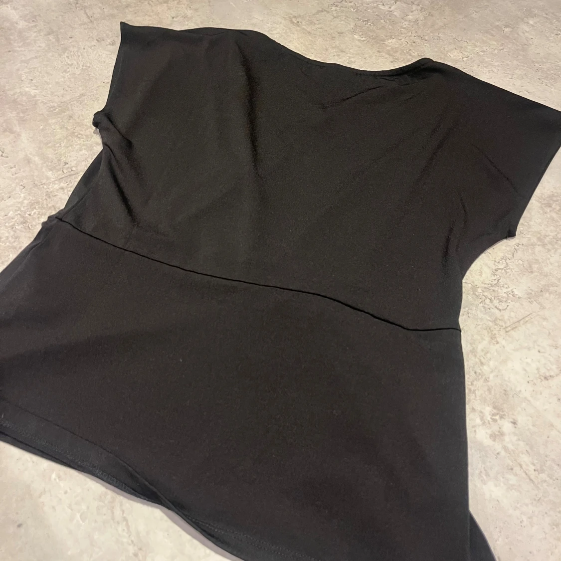 Svart omlottopp från JDY - 2