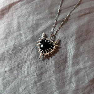 Rebel Heart  - 50 cm. Rostfri