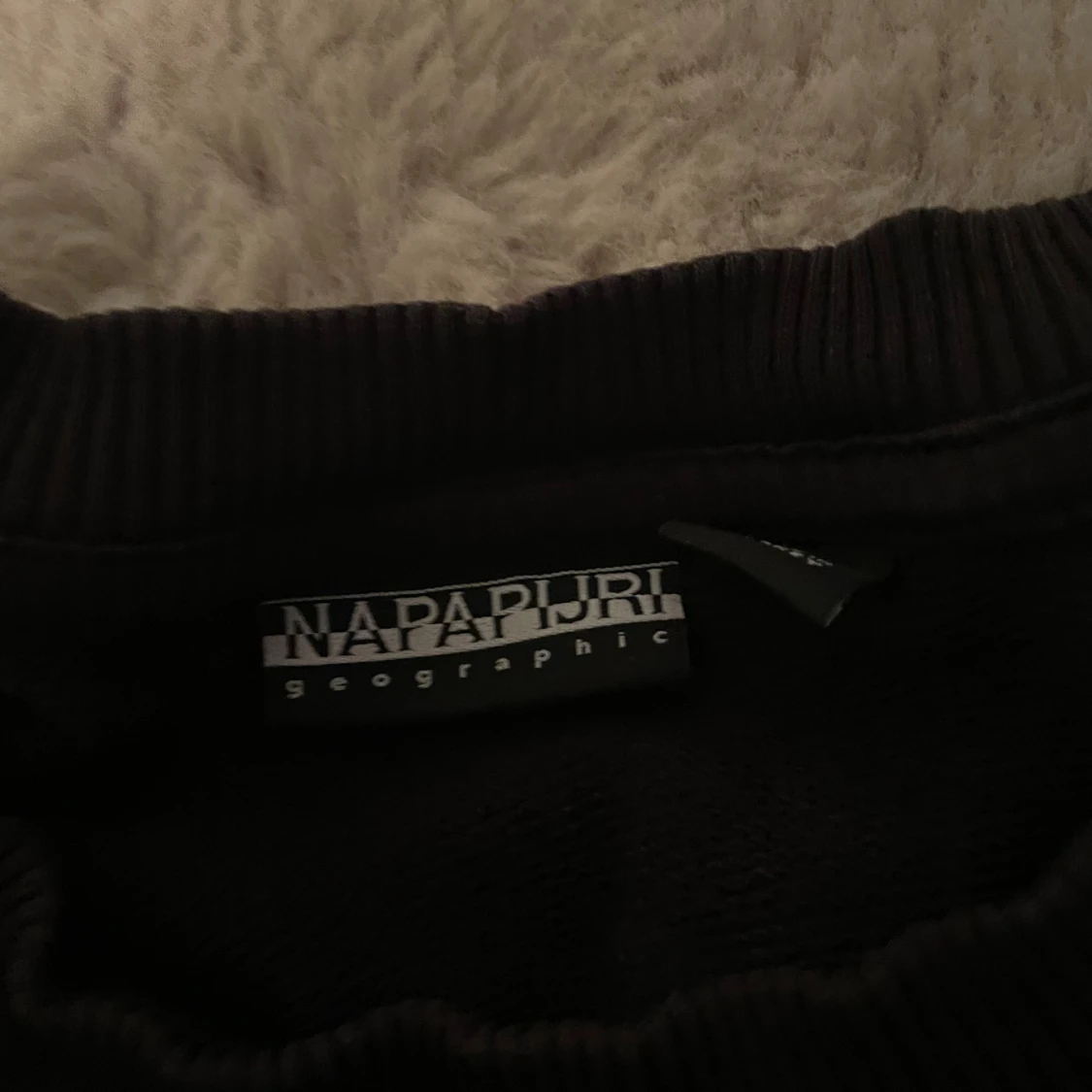 Svart sweatshirt från Napapijri - 3