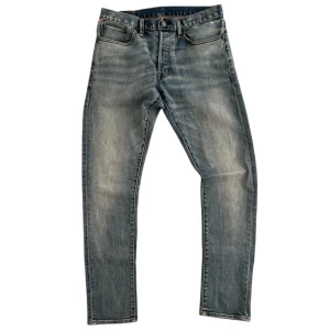 Denim & supply Ralph Lauren jeans  - Otroligt snygga jeans, priset kan såklart diskuteras! Unik tvätt samt färg 