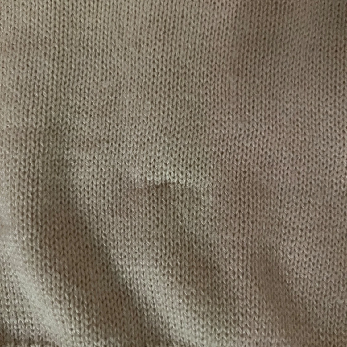 Beige stickad croppad tröja - 3