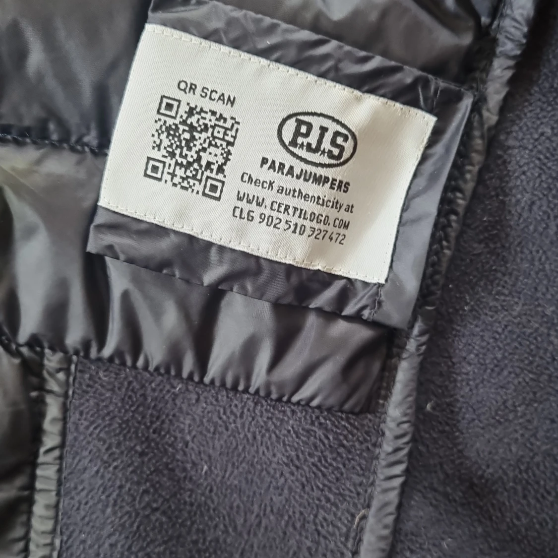 Mörkblå pufferjacka från Parajumpers - 4