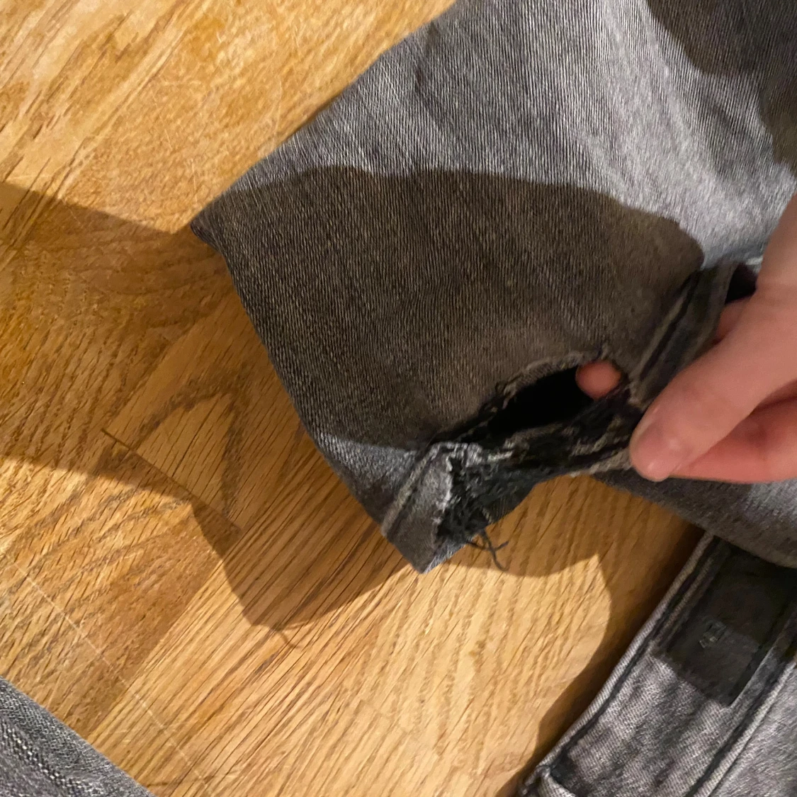 Grå bootcut jeans från Vero Moda  - 2