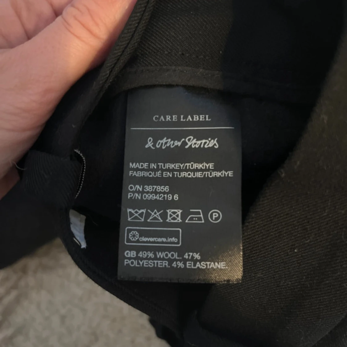 Svarta kostymbyxor från & Other Stories - 3