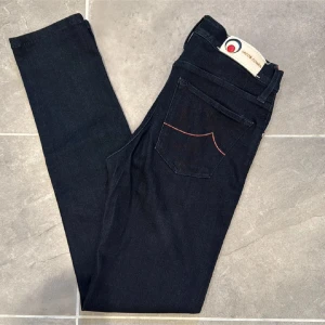 Jacob Cohën jeans  - Ett par riktigt snygga jeans från Jacob Cohen i storlek W26 i modellen Kimberly 