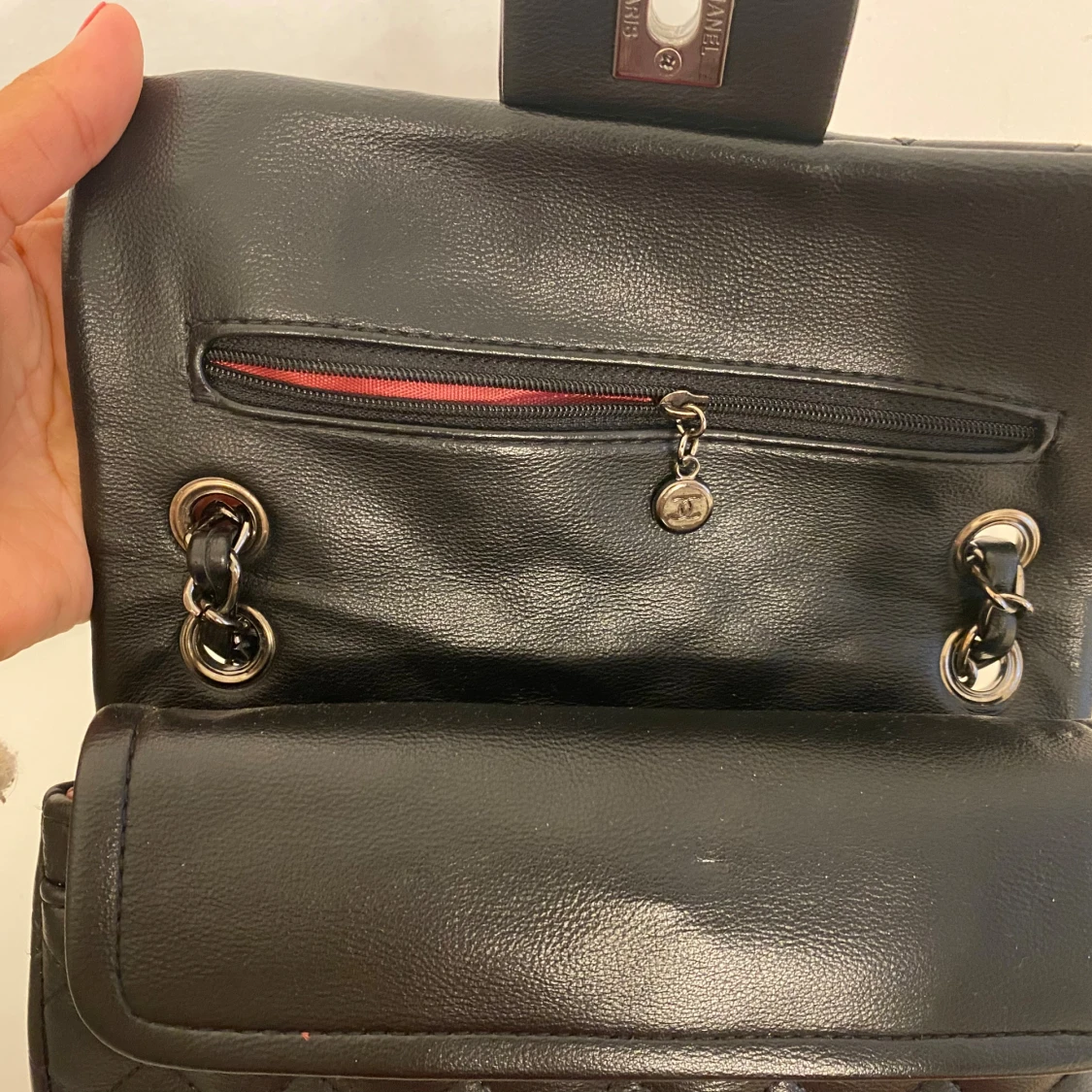 Svart quiltad axelväska - 2