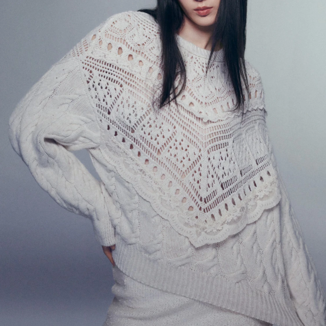 Vit stickad tjock tröja med spets från MNG - 3
