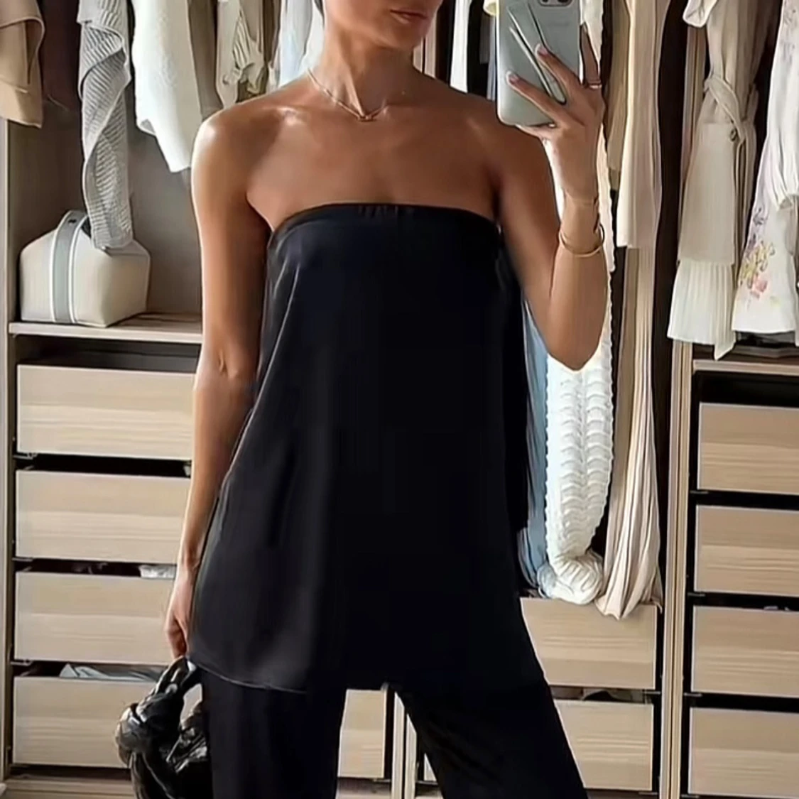 Svart satintopp från Zara