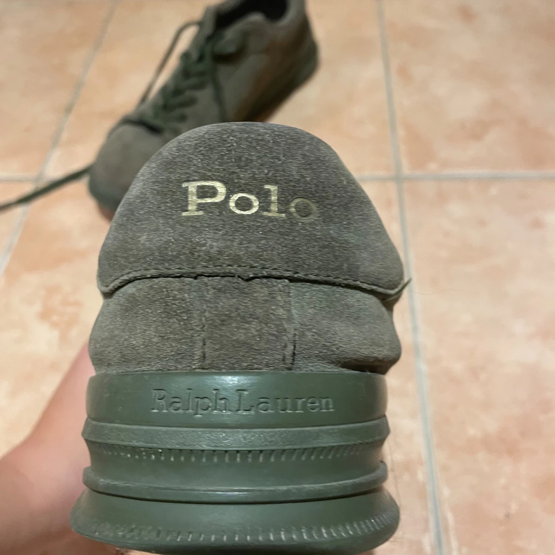 Gröna mocka sneakers från Polo Ralph Lauren - 1