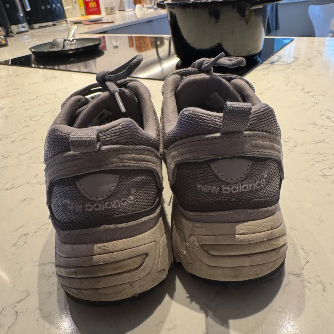 Grå New Balance sneakers - 1