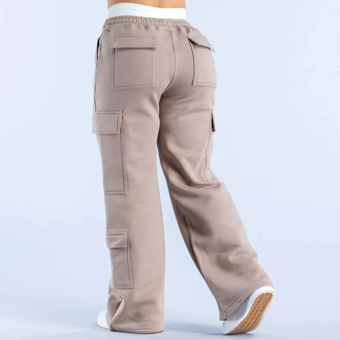 Beige cargopants med bred passform - 1
