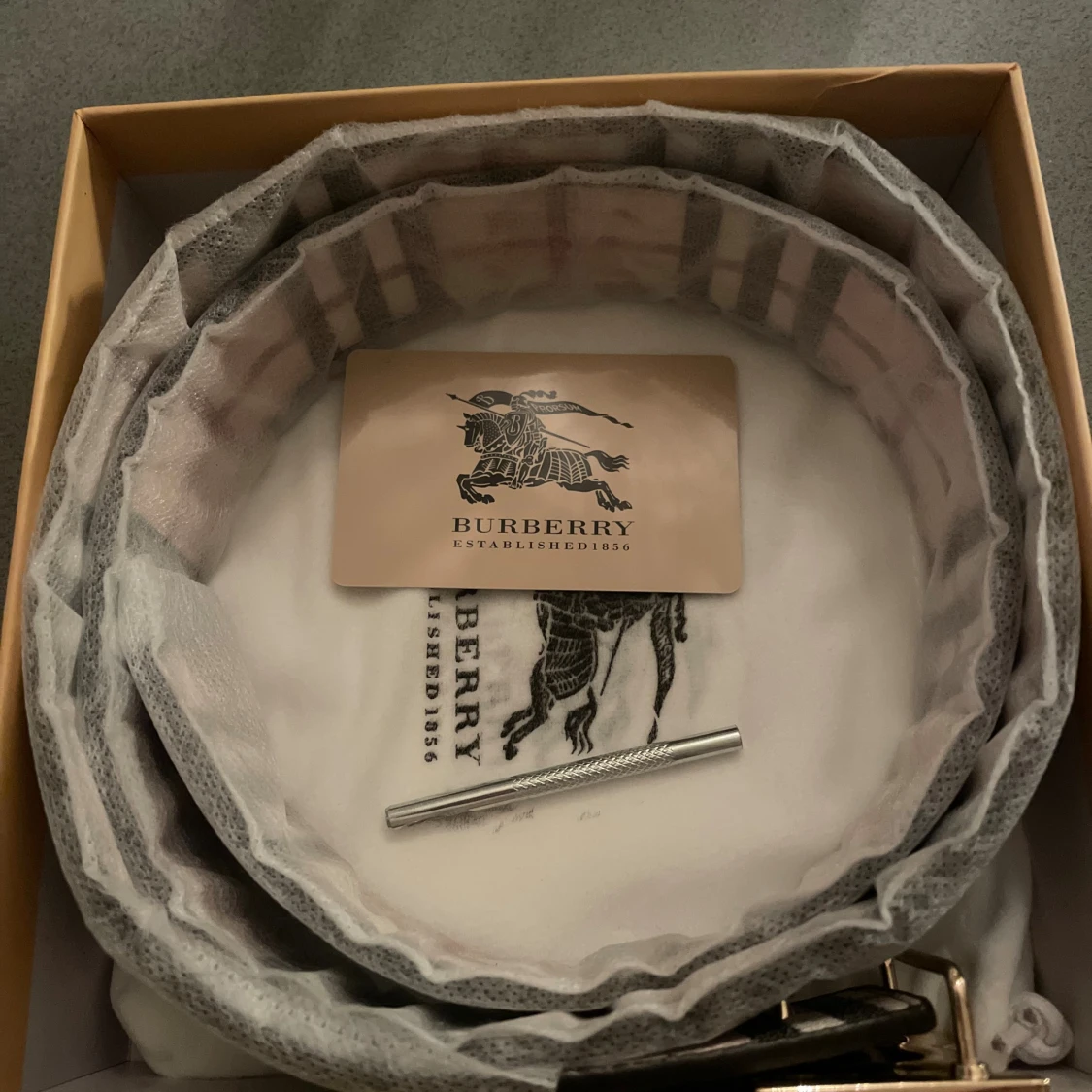 Burrbery Bälte  - 1