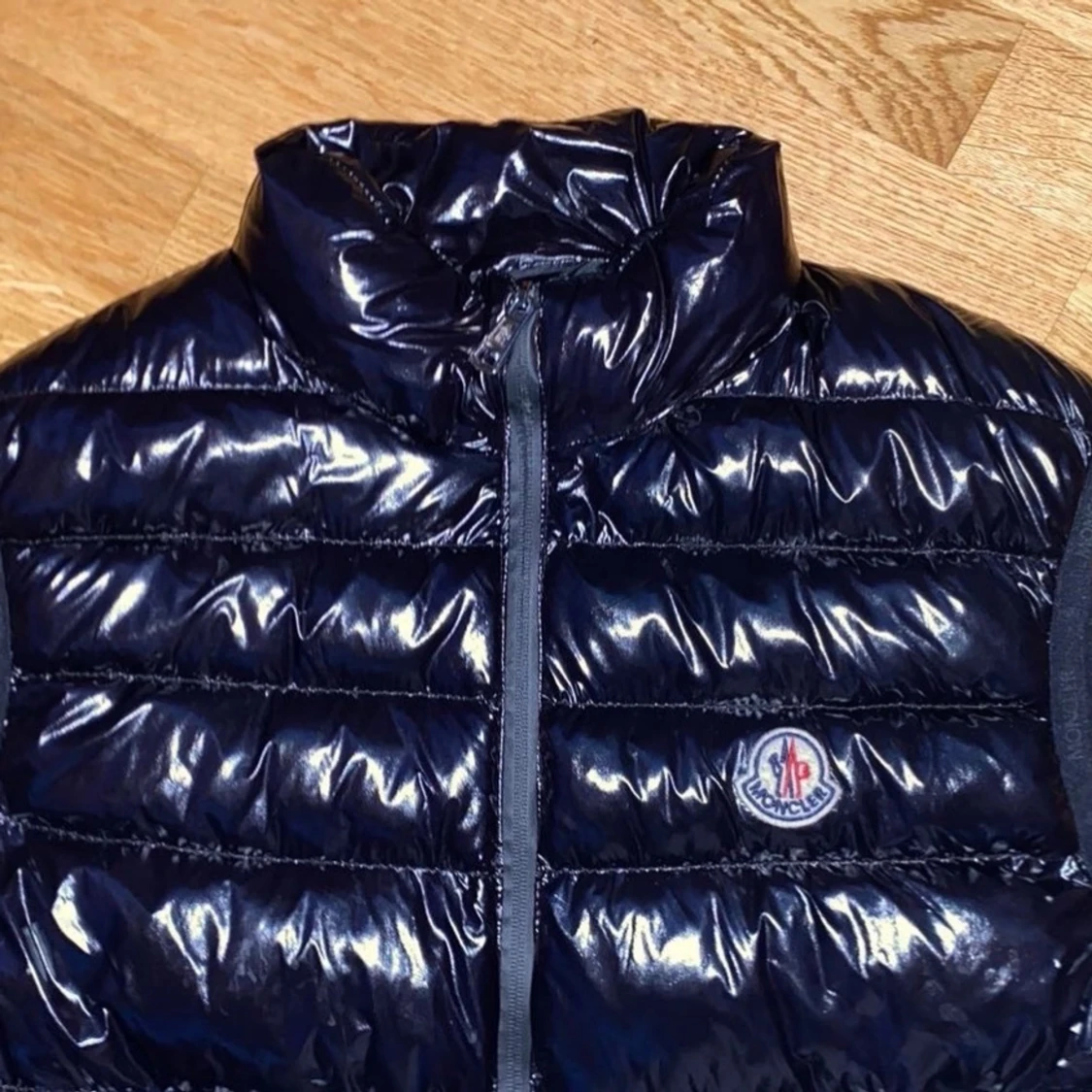 Mörkblå dunväst från Moncler - 2