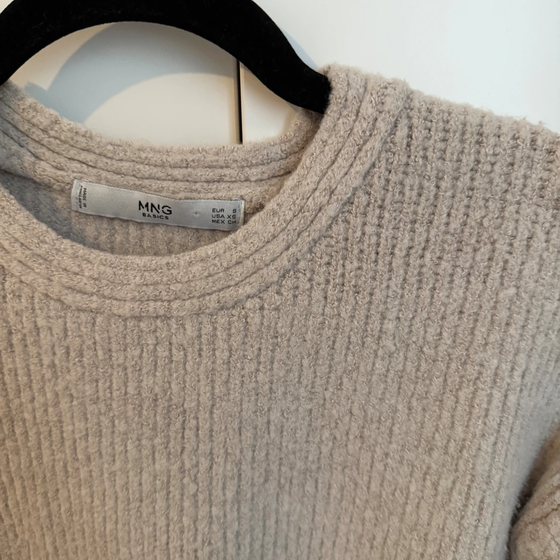 Beige stickad tröja från MNG - 1