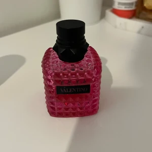 Valentino Born In Roma Extradose - Valentino Born In Roma Extradose parfym