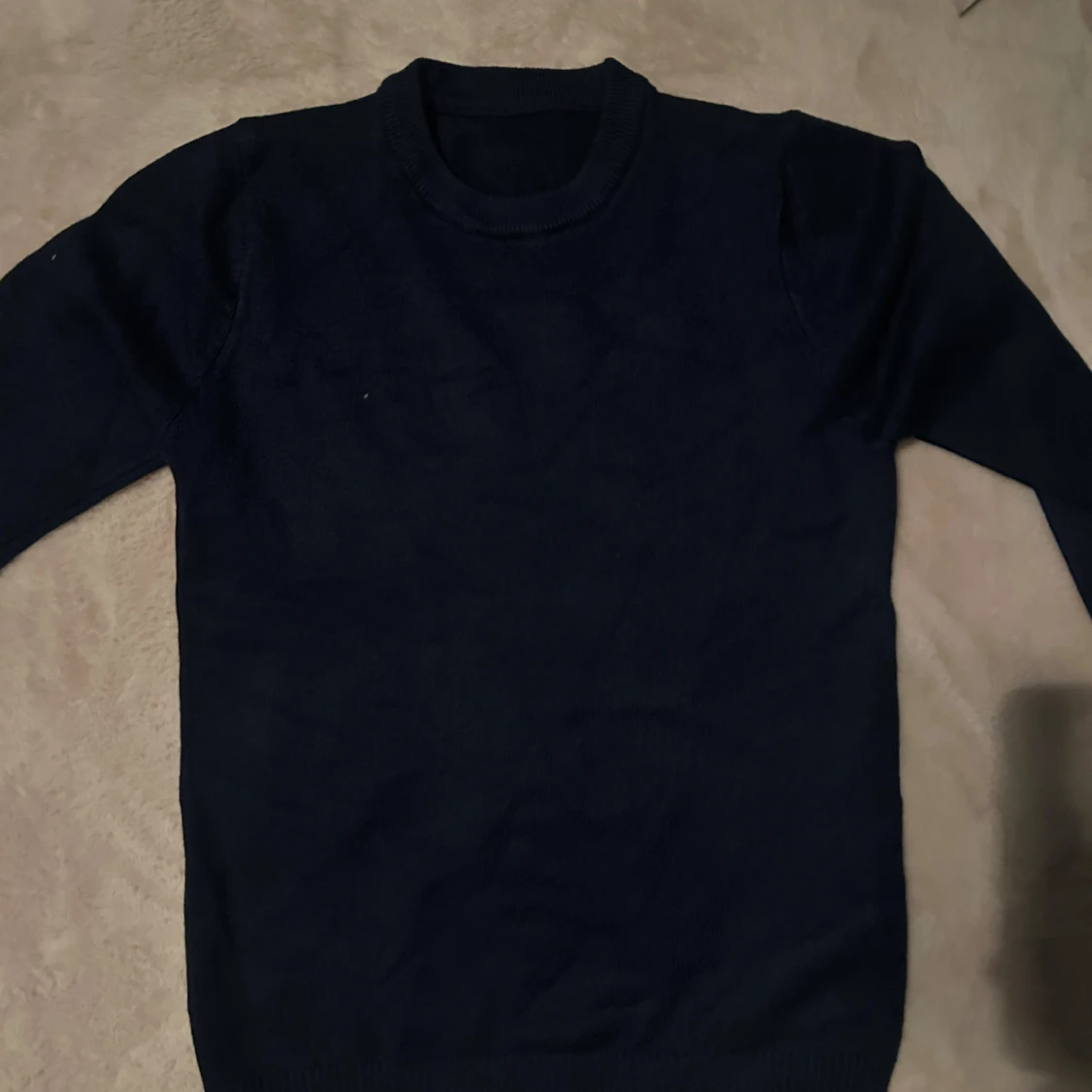 Mörkblå grisch tröja