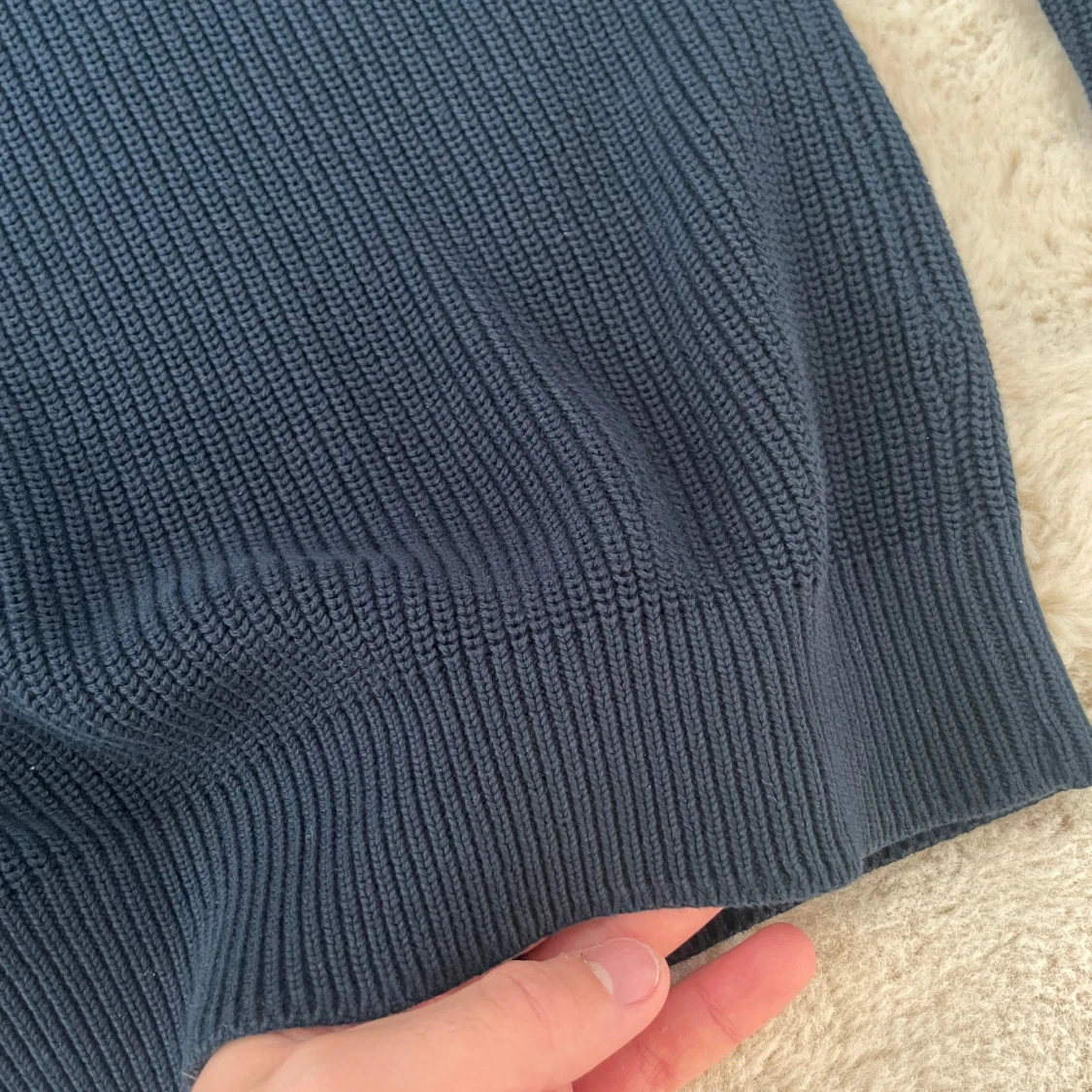 Mörkblå stickad half zip-tröja från Zara - 2