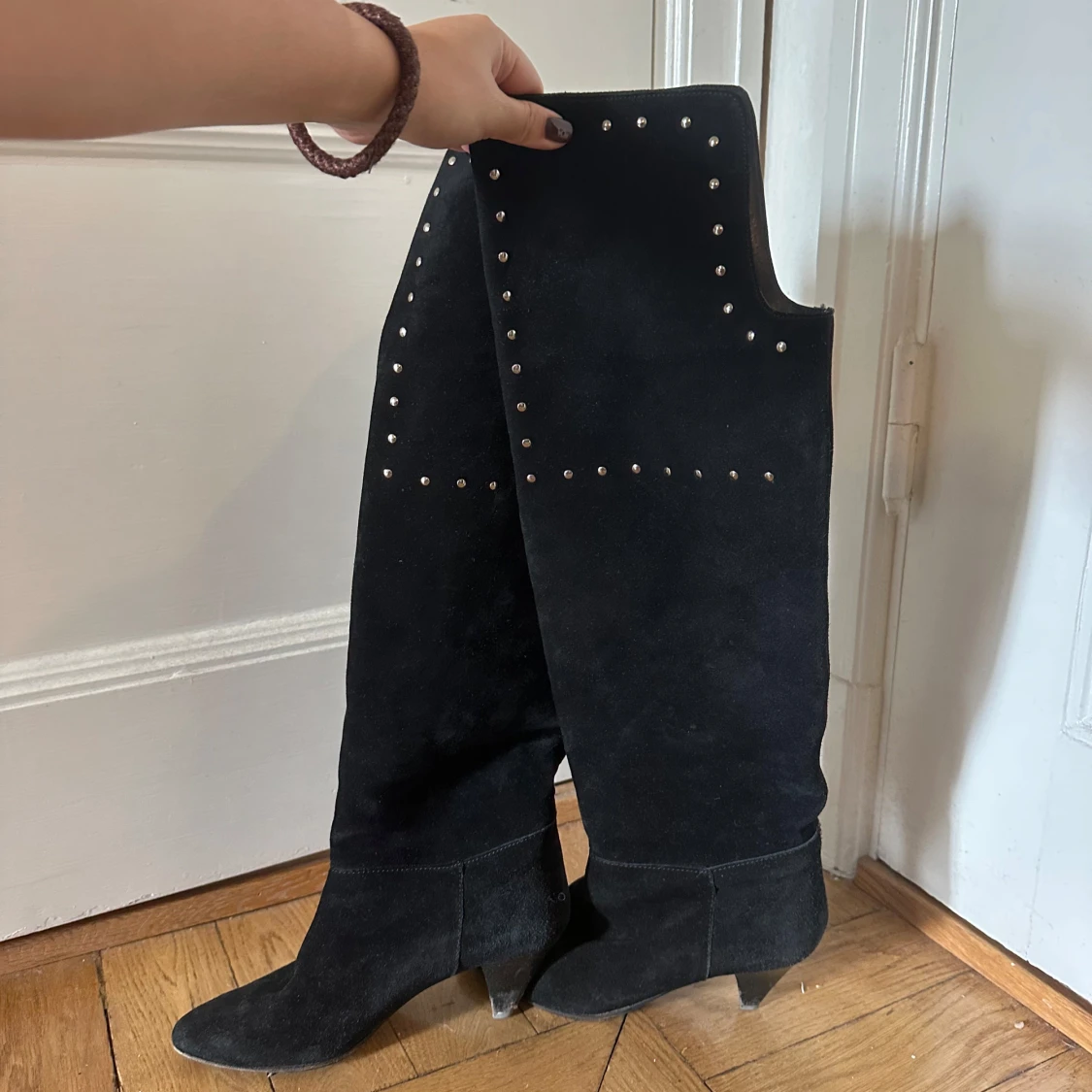 Svarta mockastövlar med nitar - 1