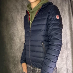 Colmar dunjacka - Mycket fint skick | passar S  | fraktar spårbart inom 24 timmar |  för att köpa klicka ” köp nu” | vid frågor skriv ett meddelande |