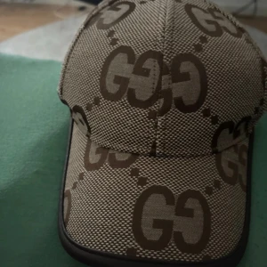 GG Keps beige - Helt ny, oanvänd.