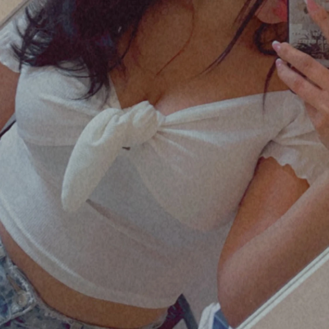 Vit croppad topp med knyt från SHEIN - 1