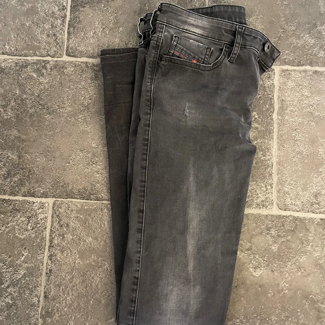 Diesel slim grå stl 27”32