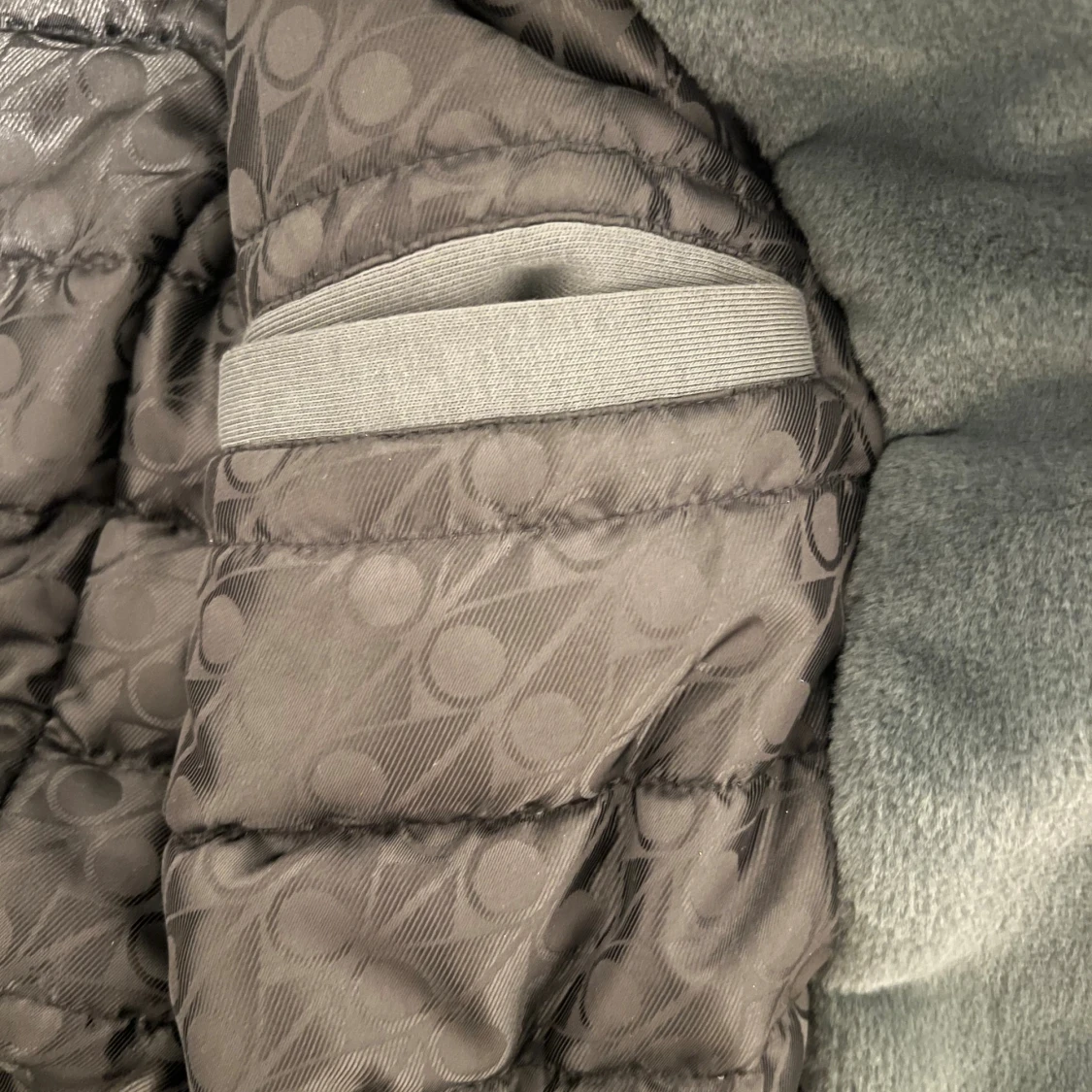 Mörkgrön jacka från Moose Knuckles - 3