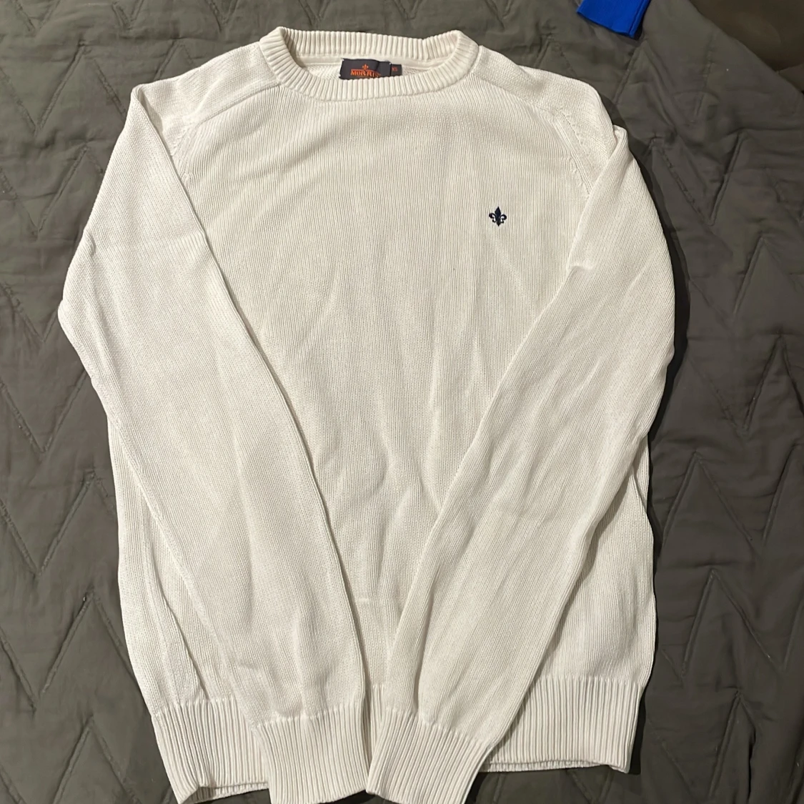 Vit stickad tröja från Morris XS