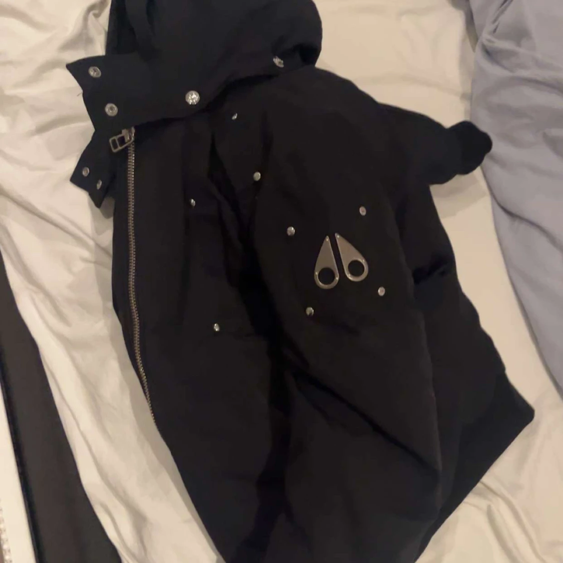 Svart pufferjacka Moose Knuckles - 2