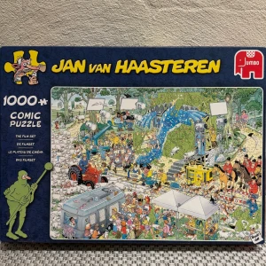Pussel - Pussel från Jan Van Haasteren i bra skick. Kan saknas några bitar. 