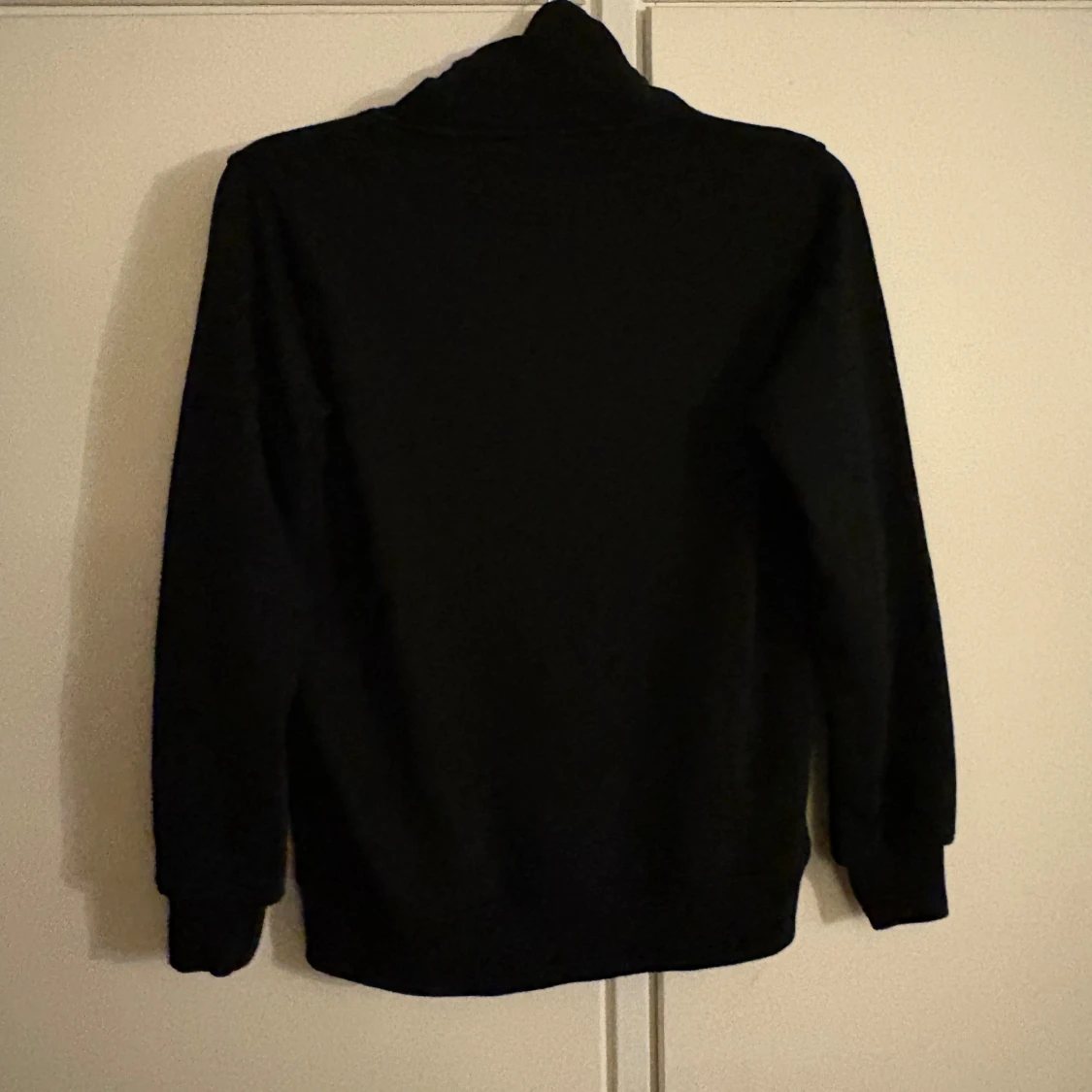 Svart Cardigan - 2