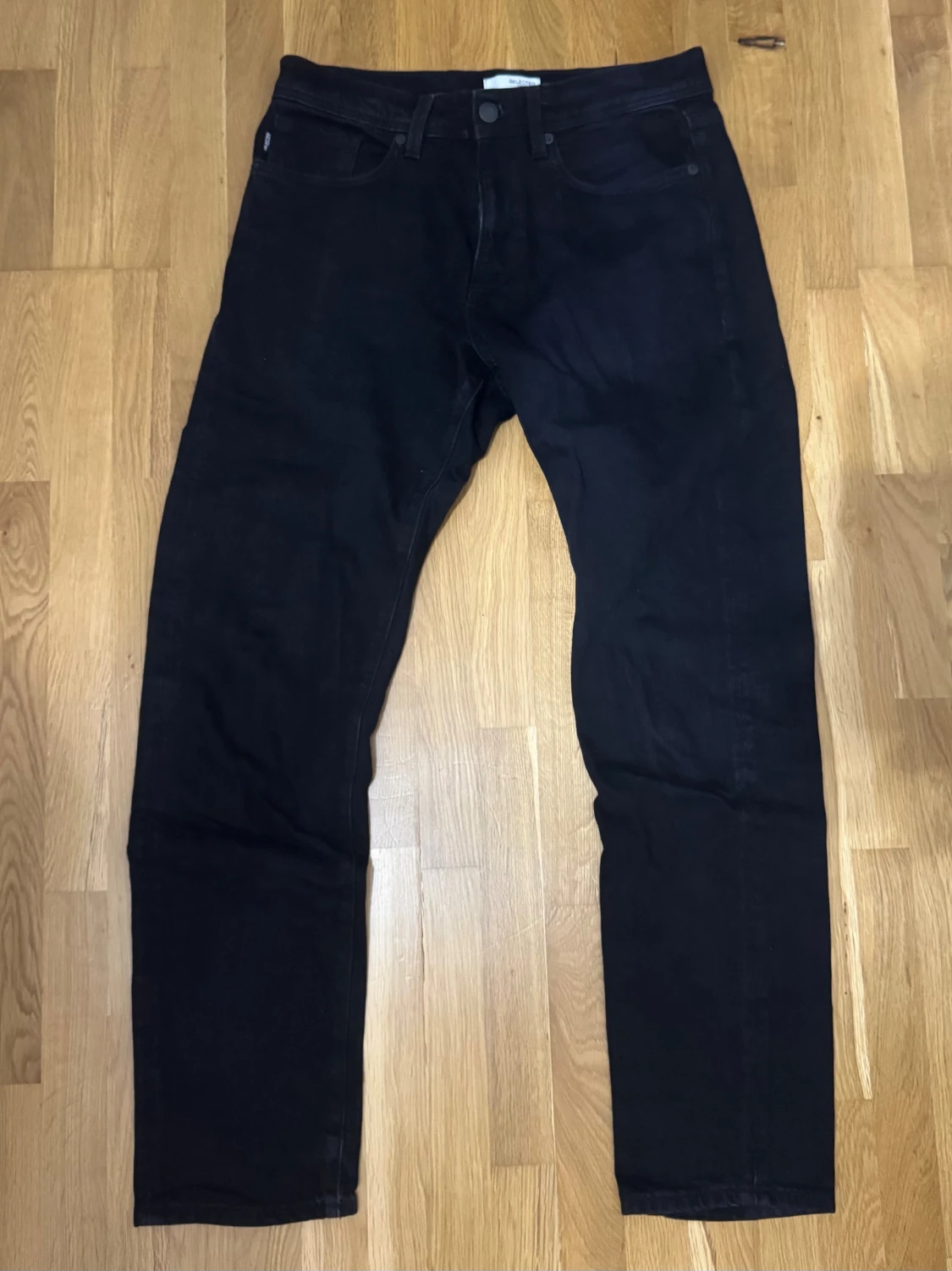 Svarta jeans